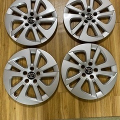50系プリウスホイールカバー