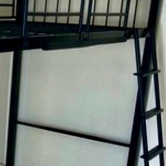 格安　新古品　黒　デスクワークと睡眠　二段式ベッド