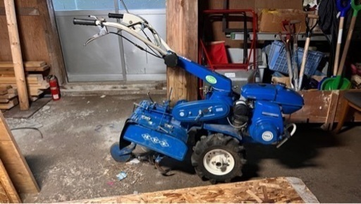 農用トラクター