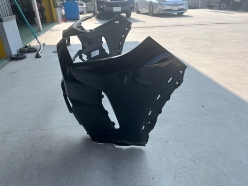 トヨタ RAV4 フロントパンパー 黒 