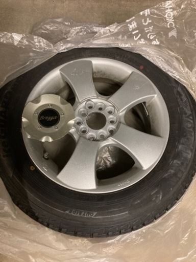 16インチ バリ溝 スタッドレスタイヤ 横浜タイヤ　アイスガード