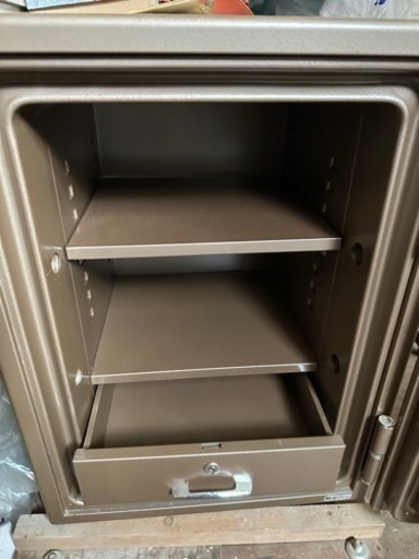 金庫　美品　ダイアル式　鍵付き