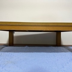 大きめのこたつの画像