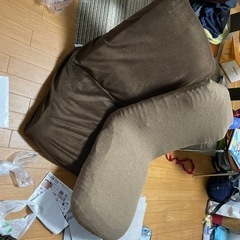 座椅子二つまで　ニトリ