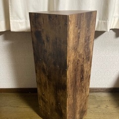 【ニトリ】【ほとんど使用していません。】カラーボックス　コーナー3段（ミドルブラウン）の画像