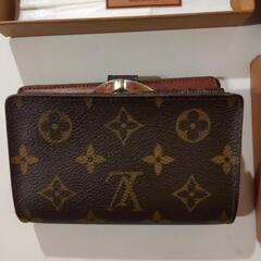 LOUISVUITTON　ヴィエノワ　二つ折り財布（がま口）の画像