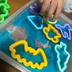 寒天と色水で無制限あそび - 育児