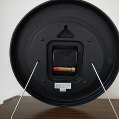 電波時計、置く掛ける両方の画像