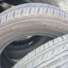 グッドイヤー155/65R13のタイヤ４本の画像