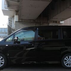 【荷物をたくさん乗せれる車内の広さ！！】　家族連れで遠出や旅行を...