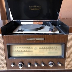 ナショナルフォニック真空管レコードプレイヤーの画像