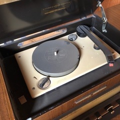 ナショナルフォニック真空管レコードプレイヤーの画像