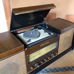 ナショナルフォニック真空管レコードプレイヤーの画像
