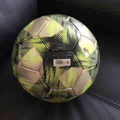アディダス  adidas サッカーボール　SIZE5の画像