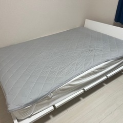 【期間限定値下】ダブルベッド/マットレス　セット