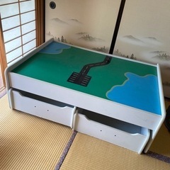 おもちゃ収納テーブル
