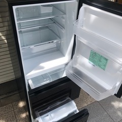 #6538 Hisense 冷蔵庫 幅55.4cm 282L スペースグレイ HR-D2802S 3ドア 右開き 野菜室 自動霜取り スリムの画像