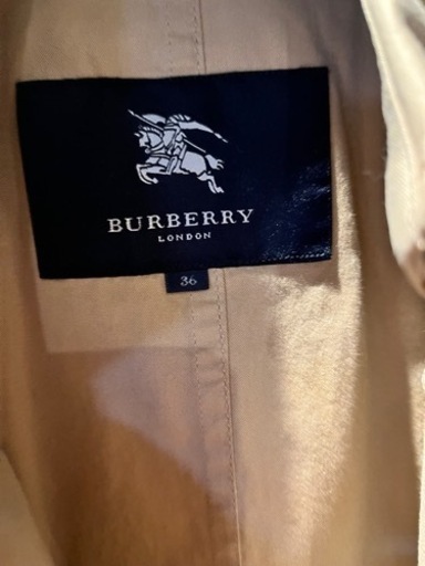 Burberryトレンチコート