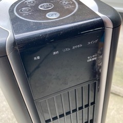縦型扇風機の画像