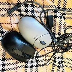 有線マウス2つ
