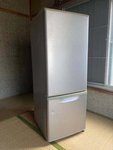 ★中型　冷蔵庫