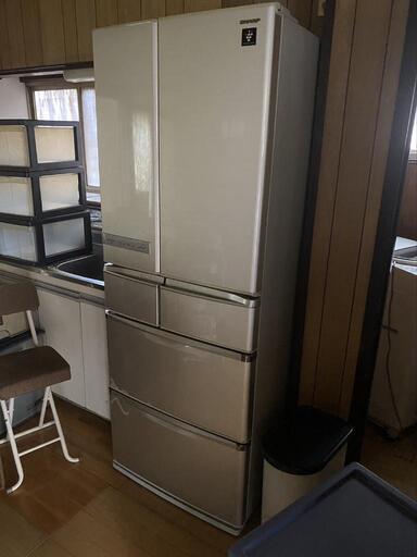 ★大型　冷蔵庫
