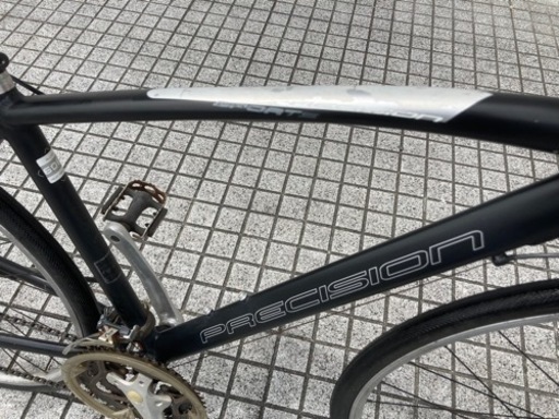 クロスバイク】3x8段変速 700x28cタイヤ 前後タイヤ、チェーン、サドル 