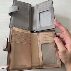マイケルコース 財布の画像