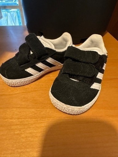 adidas アディダス スニーカー ベビー 黒