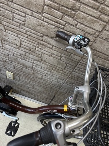 サマーSALE 東京23区配達無料　新基準　ブリヂストン　アシスタ　8.9Ah リチウム 電動自転車 中古 1711