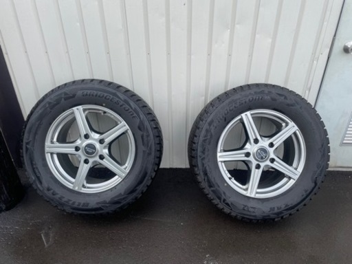 アップル札幌篠路⭐︎ランクル用 285/60R18 社外ホイール+スタッドレス 4本