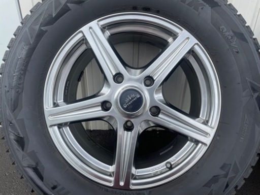 アップル札幌篠路⭐︎ランクル用 285/60R18 社外ホイール+スタッドレス 4本