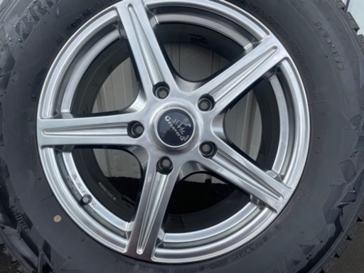 アップル札幌篠路⭐︎ランクル用 285/60R18 社外ホイール+スタッドレス 4本