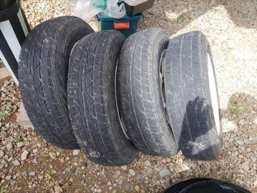 ジムニーja11にはいていました。175/80r16