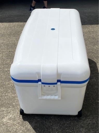 ￥500お値下げ中【美品✨️1度のみ使用】伸和 レジャークーラー ストリーム 92L