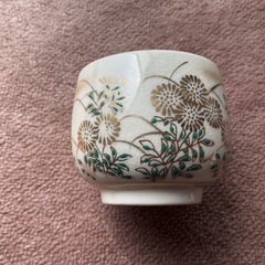 食器棚の整理で処分します。