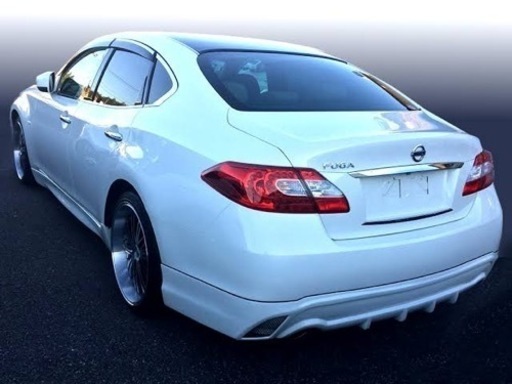 y51フーガ　リア　エアロ　KH3