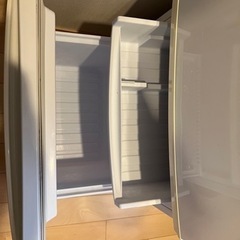 1-2人用冷凍冷蔵庫 SHARP 137L 2014年製の画像