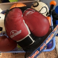 おもちゃ　剣　ボールなどの画像