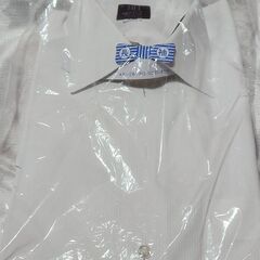 ⑥BrickHouse 白ワイシャツ