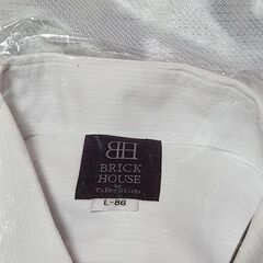 ⑥BrickHouse 白ワイシャツの画像