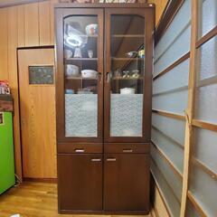 【取引中】食器棚 収納力抜群！