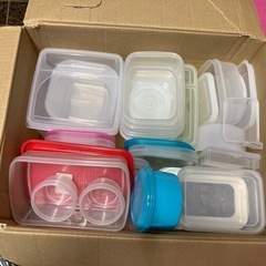タッパーなど25点まとめ売りの画像