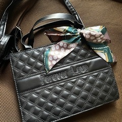 ショルダーバッグ