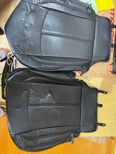 トヨタ　80ノア  Si 7人乗り　レザーシートカバー