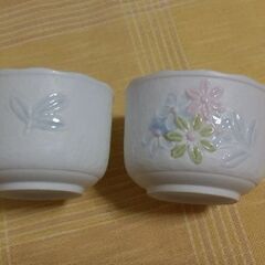 　◆【食器】《小どんぶり・小鉢》　(東京・伊勢丹より購入)　●大きさ/高さ:７cm,　直径:１０cm。の画像