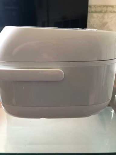 ⭐︎超美品⭐︎ TOSHIBA 3合炊き炊飯器　✴︎✴︎9/10までのお取引で1000円引き