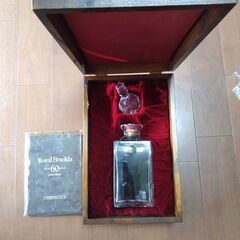 希少　ウィスキー　Royal Brackla 60年　ロイヤル・ブラックラ　（箱・保証書付き）の画像