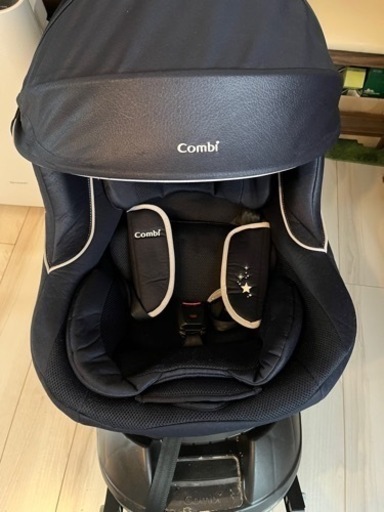 combi クルムーヴ　ISOFIX