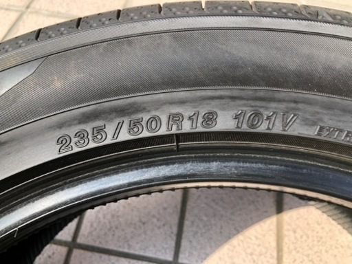 ヨコハマ ブルーアースRV RV03 235/ 50R18 中古美品バリ山